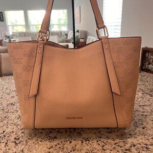 Michael Kors Tote, BNWT, Beige/Light Tan